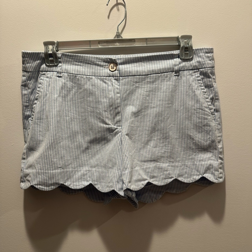 Crown & Ivy  High Waist Shorts with Scalloped Hem